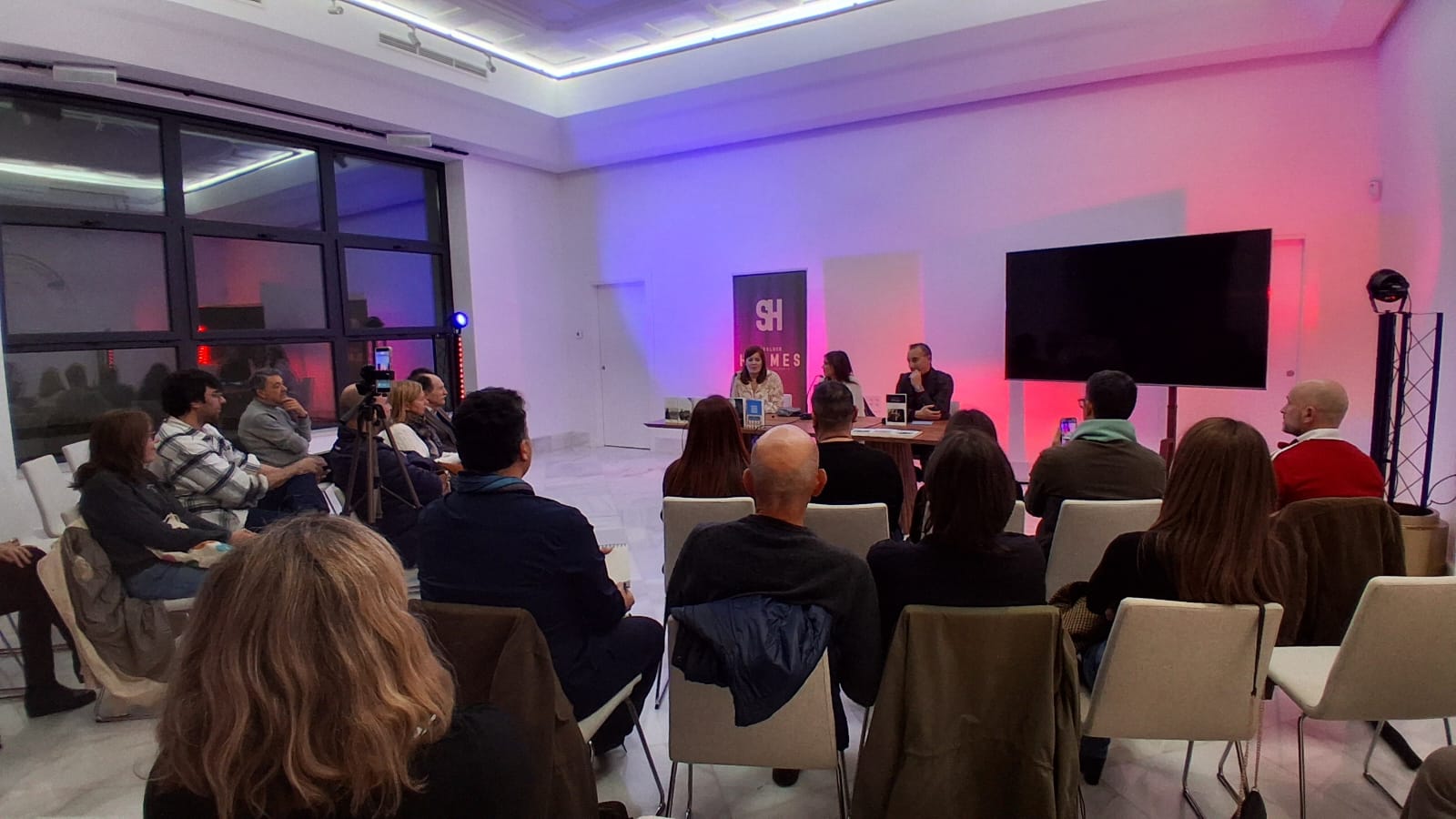 Charla “La estirpe de Irene Adler: damas del misterio”, por Mª José Solano